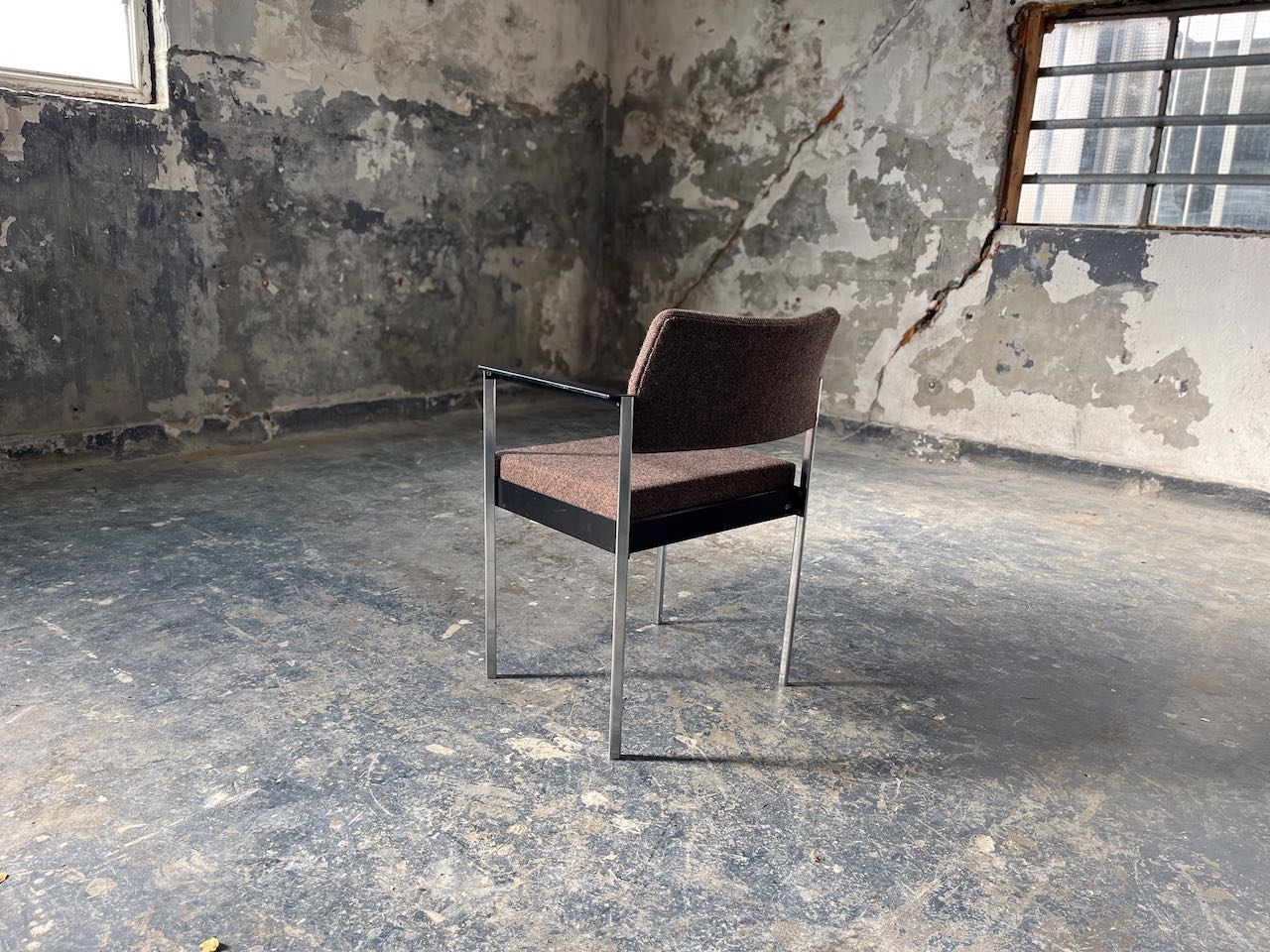 Triangle series 440 Kho Liang le