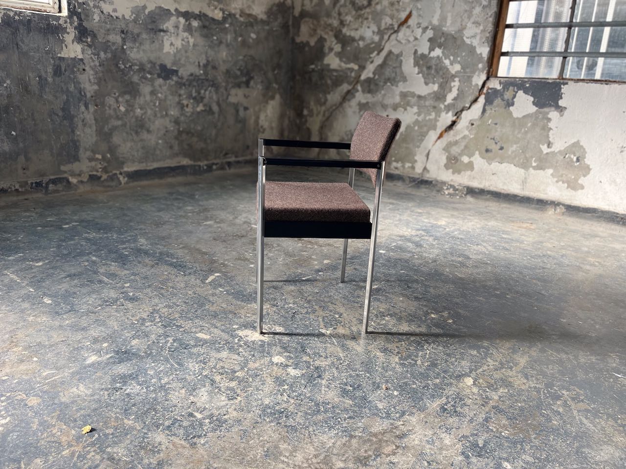 Triangle series 440 Kho Liang le